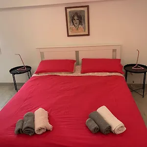 denis-apartments-per-4.sicilyhotelsitaly.net/